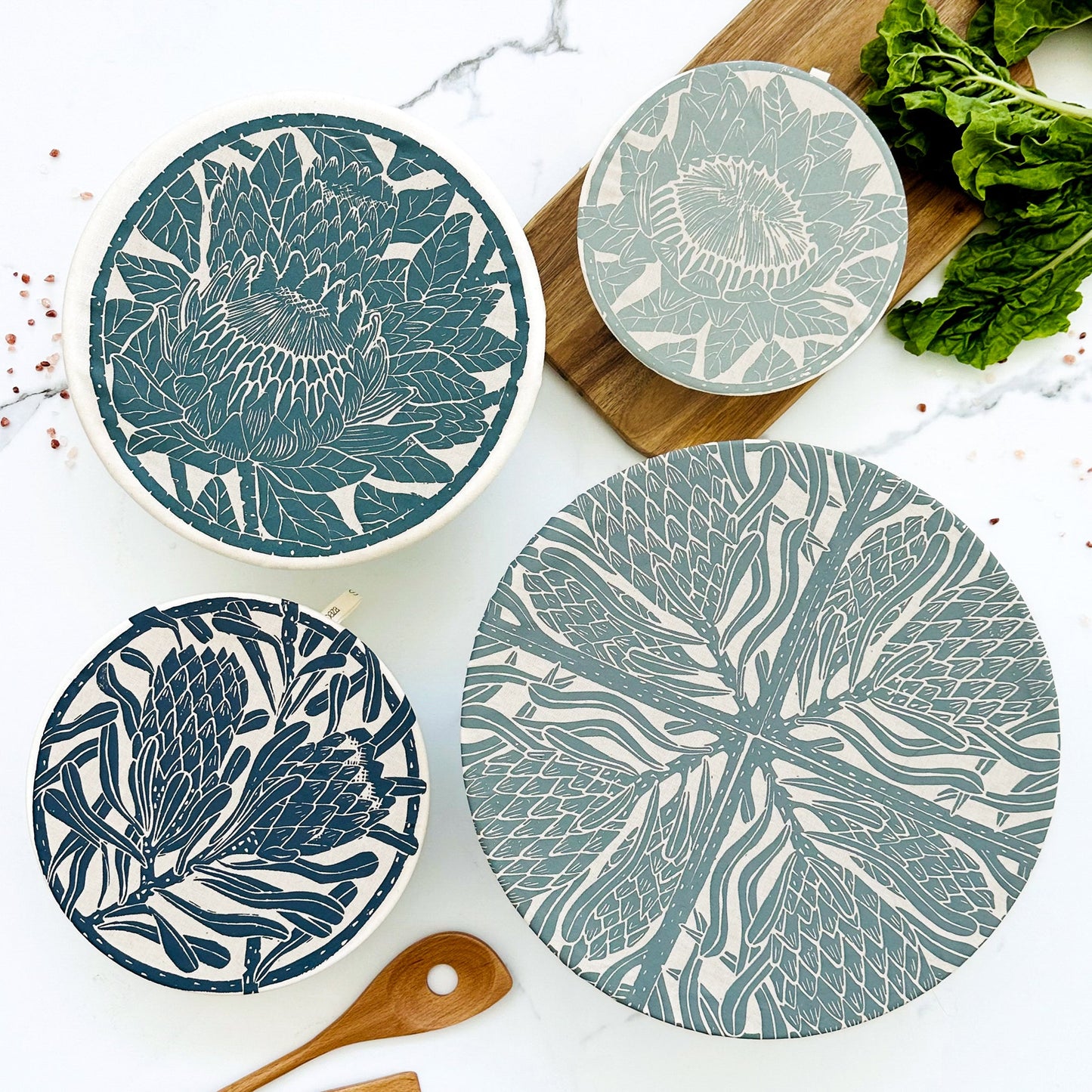 Dish and Bowl Cover Set of 4 sizes Protea